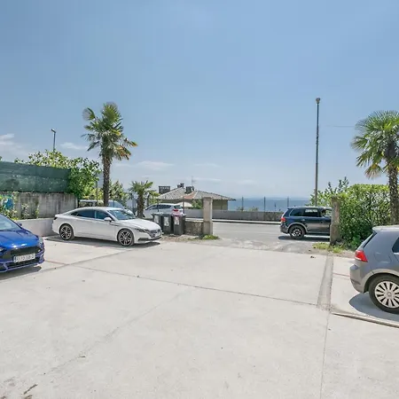 Gloria Πανσιόν